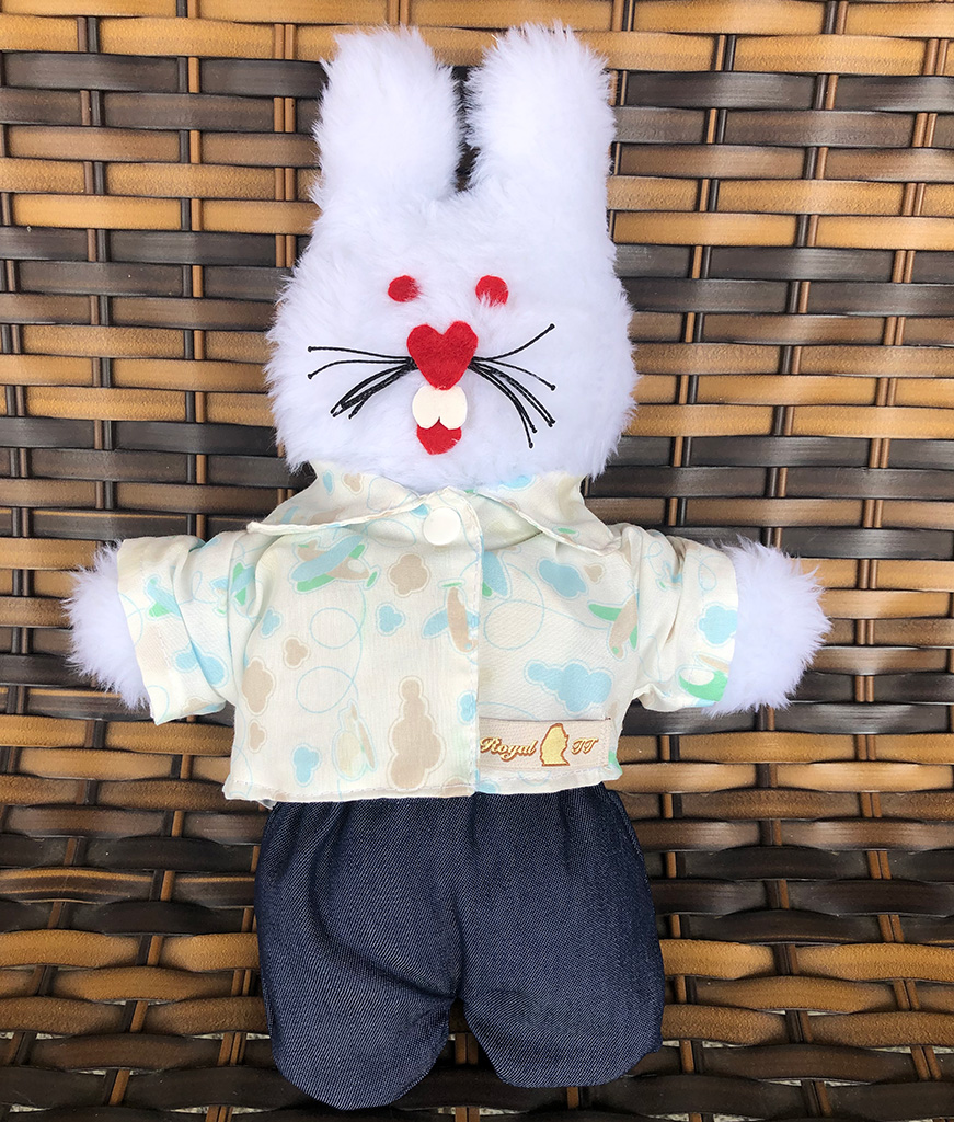 Coelho de Pel&uacute;cia Bunny Casual Jeans